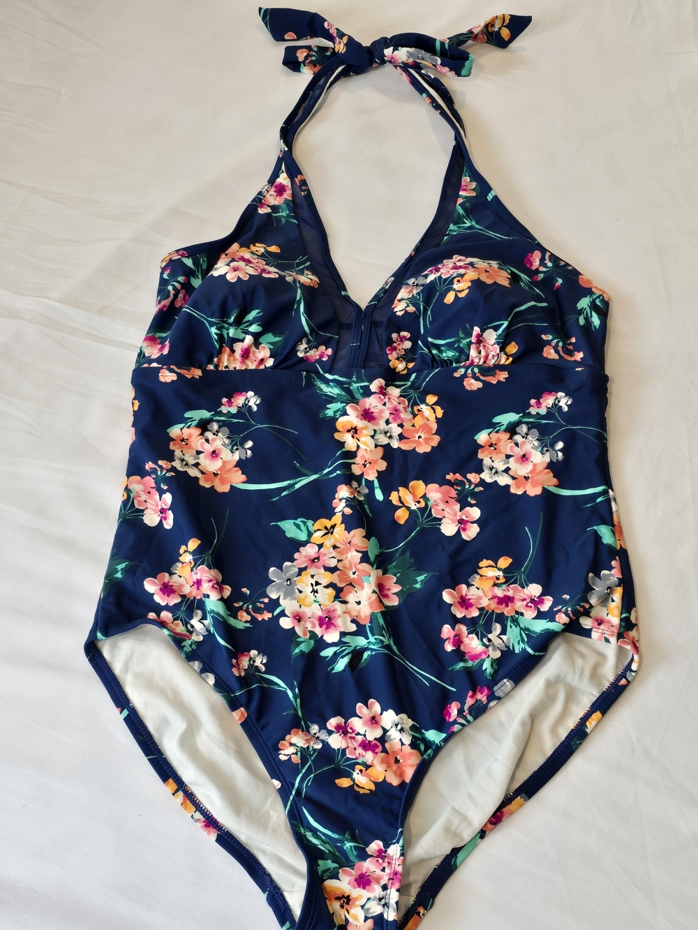 Set Of Two One-Piece Swimsuits. Size L. 12 - Picture 2 of 10